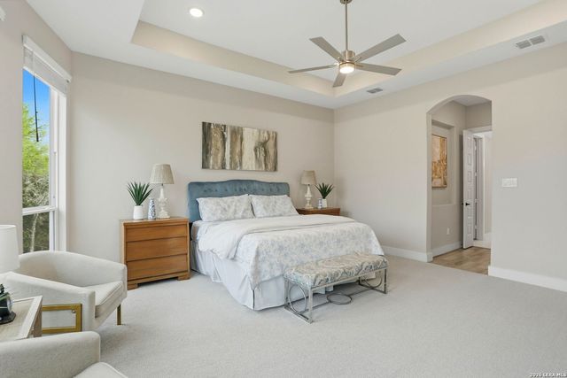 169 Storm Way, Castroville, TX 78009