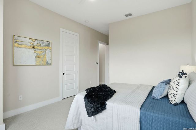 169 Storm Way, Castroville, TX 78009