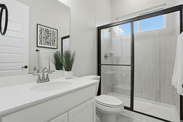 169 Storm Way, Castroville, TX 78009