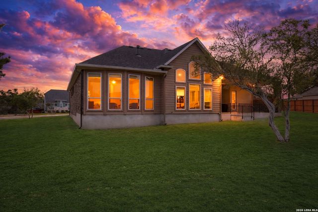 169 Storm Way, Castroville, TX 78009