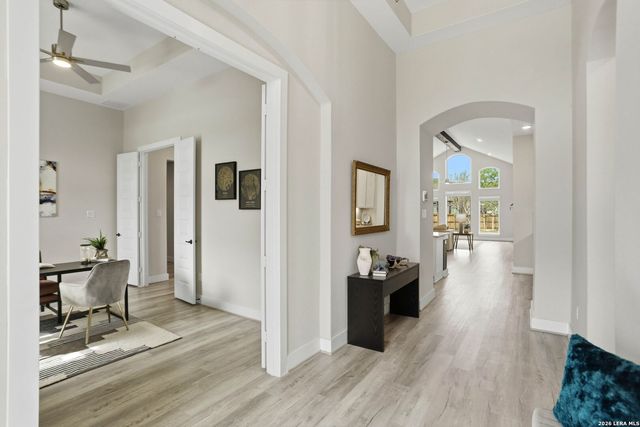 169 Storm Way, Castroville, TX 78009