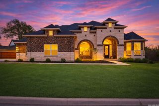 169 Storm Way, Castroville, TX 78009