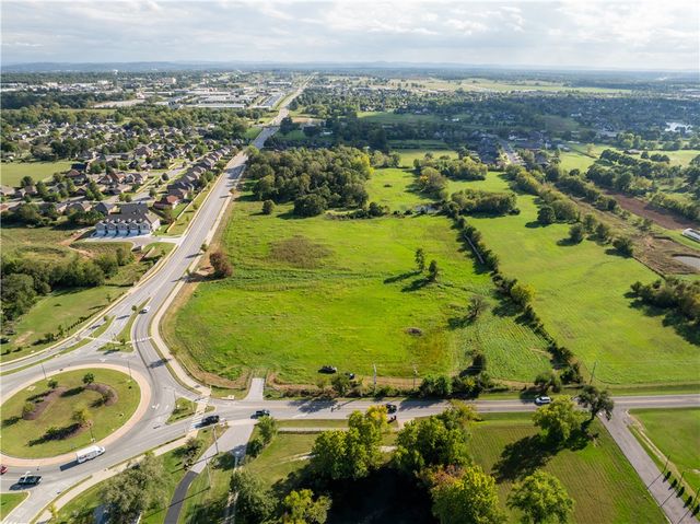 Gene George Boulevard, Elm Springs, AR 72762