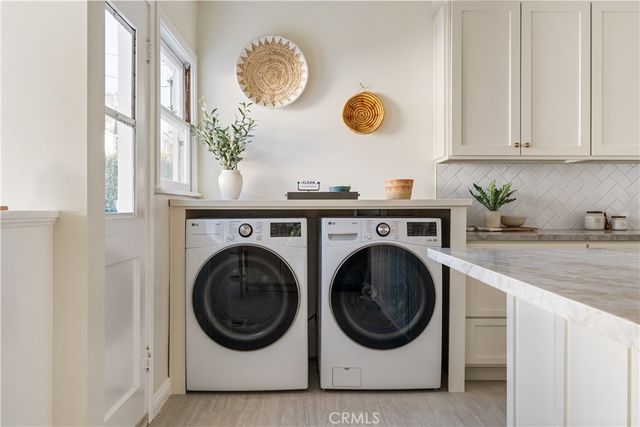 1152 N Cedar Street, Glendale, CA 91207