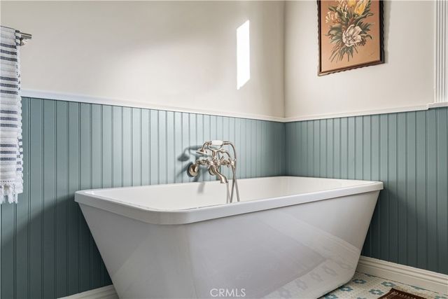 1152 N Cedar Street, Glendale, CA 91207