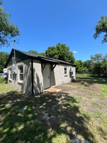 412 Sands Court, White Settlement, TX 76108