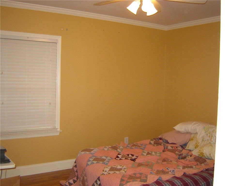 Image 7 of property listing at 633 Valleybrook Road, Savannah, GA 31419