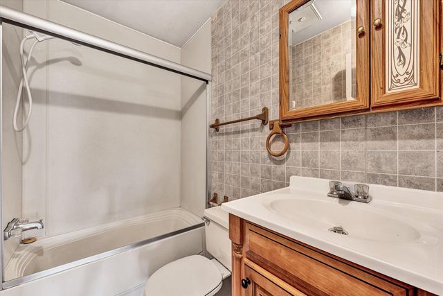 8755 Rocky Ford RD, Moneta, VA 24121