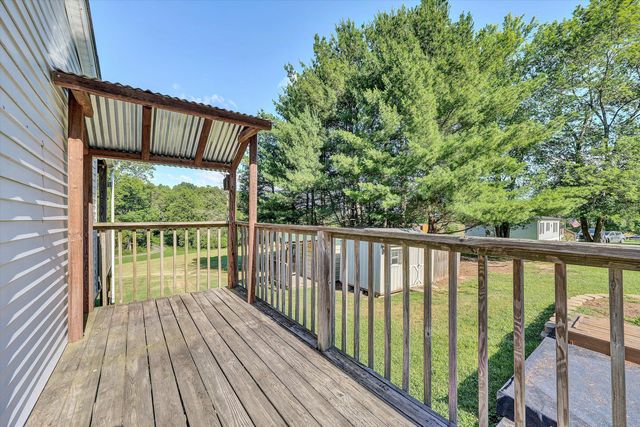 8755 Rocky Ford RD, Moneta, VA 24121