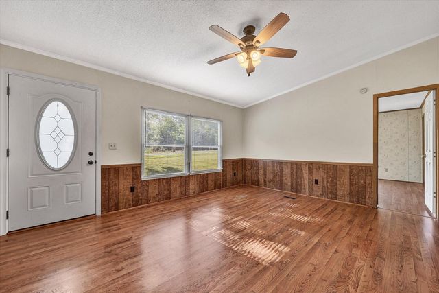 8755 Rocky Ford RD, Moneta, VA 24121