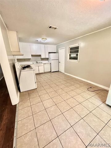 2429 E 4th Street, Montgomery, AL 36106