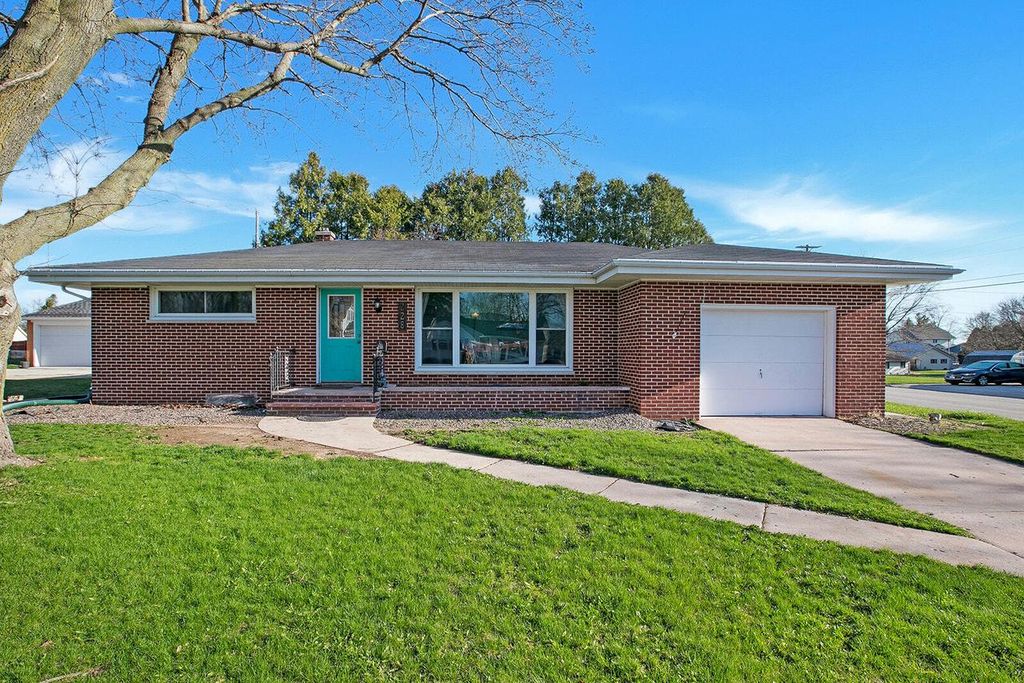 228 Saratoga STREET, Chilton, WI 53014