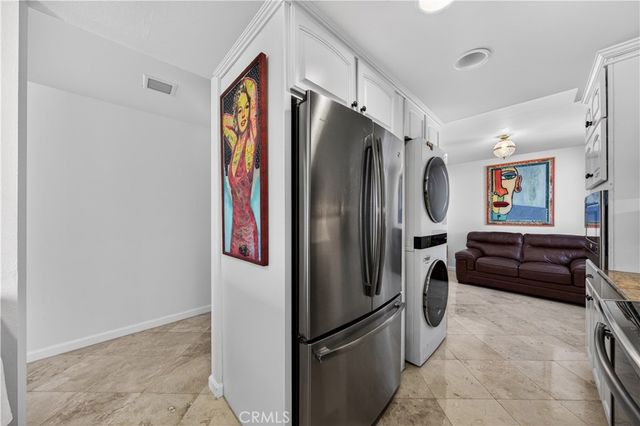 201 Bay Shore Avenue 101, Long Beach, CA 90803