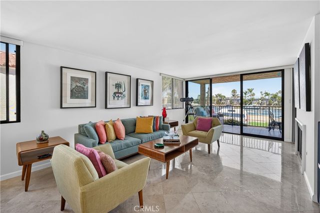 201 Bay Shore Avenue 101, Long Beach, CA 90803