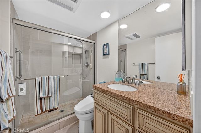 201 Bay Shore Avenue 101, Long Beach, CA 90803