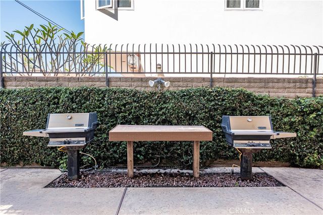 201 Bay Shore Avenue 101, Long Beach, CA 90803