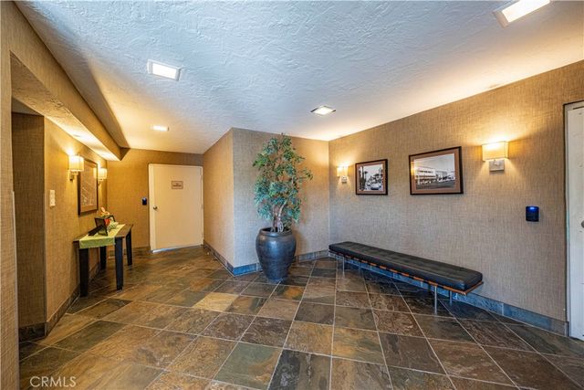 201 Bay Shore Avenue 101, Long Beach, CA 90803