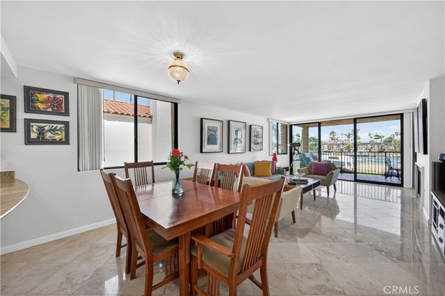 201 Bay Shore Avenue 101, Long Beach, CA 90803