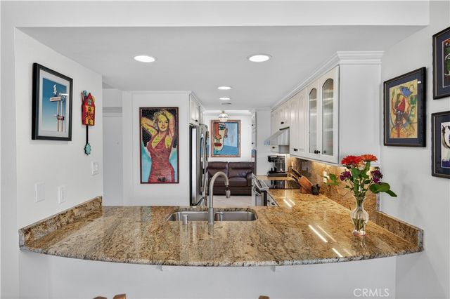 201 Bay Shore Avenue 101, Long Beach, CA 90803