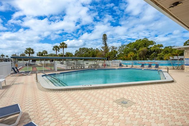 250 ROSERY ROAD NW 298, Largo, FL 33770