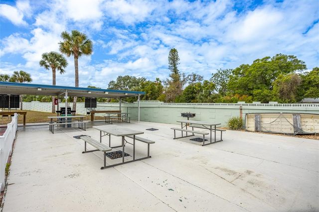 250 ROSERY ROAD NW 298, Largo, FL 33770