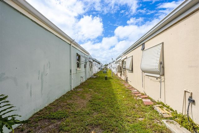 250 ROSERY ROAD NW 298, Largo, FL 33770