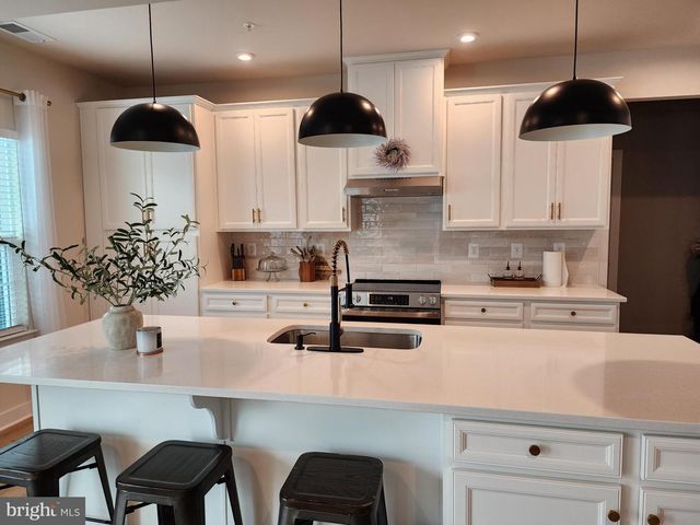 710 PATHFINDER CIR, Grasonville, MD 21638