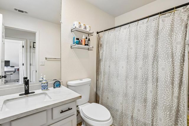 2258 Oregon Way, Yuba City, CA 95991