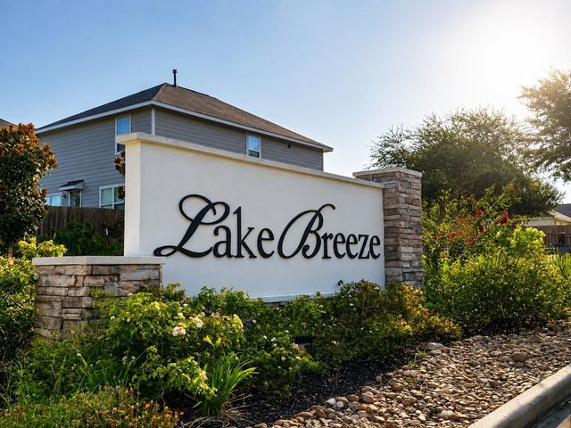 10769 S Lake Mist Lane, Willis, TX 77318