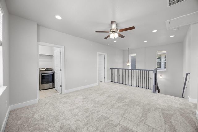 246 Simon, Kyle, TX 78640
