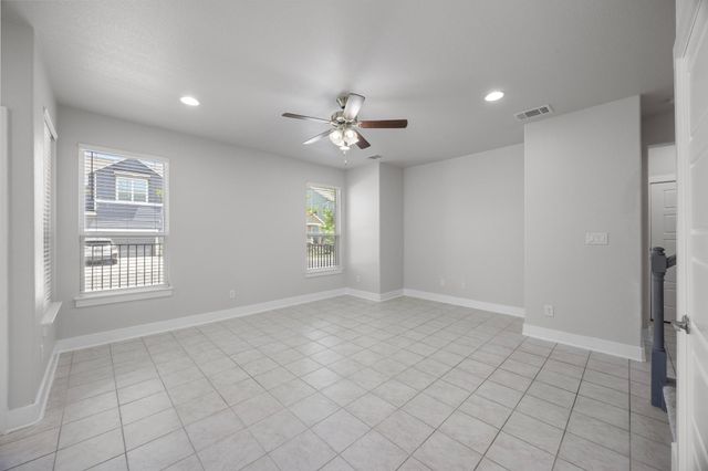 246 Simon, Kyle, TX 78640