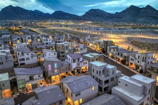 660 Tranquil Jade Street, Las Vegas, NV 89138