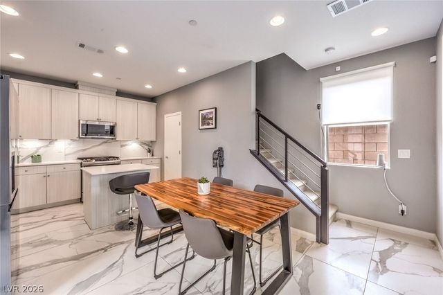 660 Tranquil Jade Street, Las Vegas, NV 89138