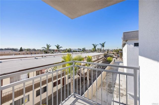 10940 S. Osage Avenue, Inglewood, CA 90304