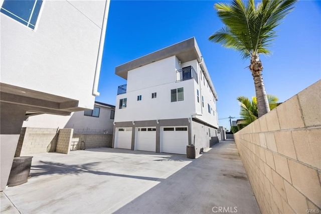 10940 S. Osage Avenue, Inglewood, CA 90304