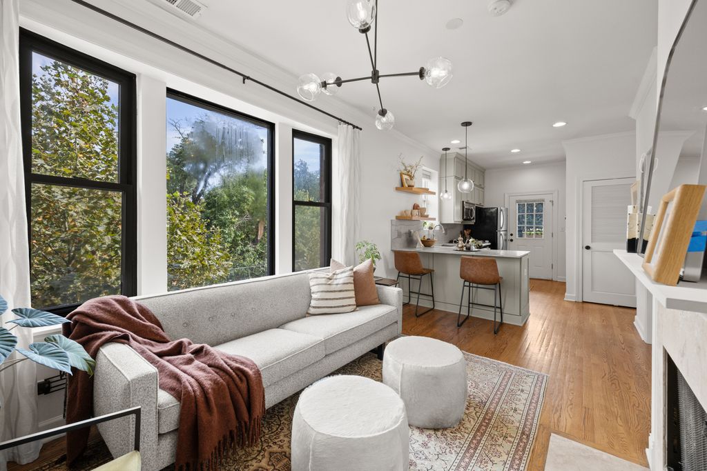 2148 N Sawyer Avenue 2S, Chicago, IL 60647 — photo 4
