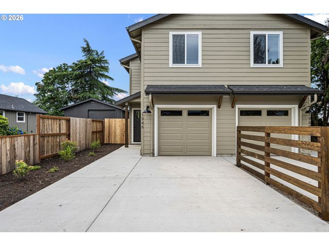 1946 7th St, Springfield, OR 97477