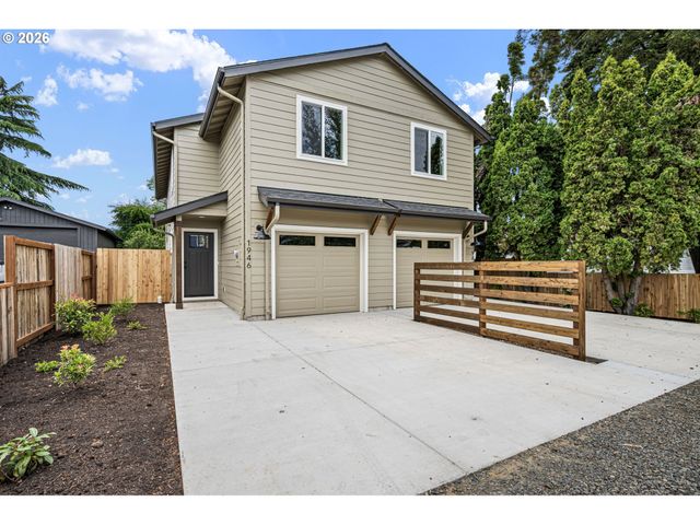 1946 7th St, Springfield, OR 97477