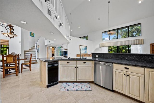 9363 SE Cove Point Street, Tequesta, FL 33469