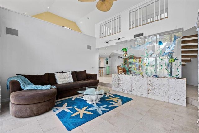 9363 SE Cove Point Street, Tequesta, FL 33469