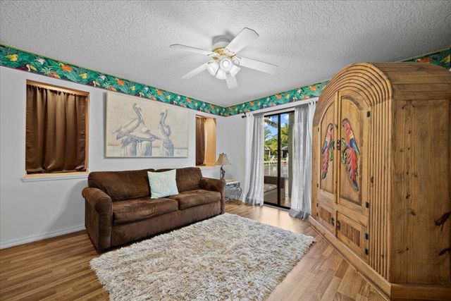 9363 SE Cove Point Street, Tequesta, FL 33469