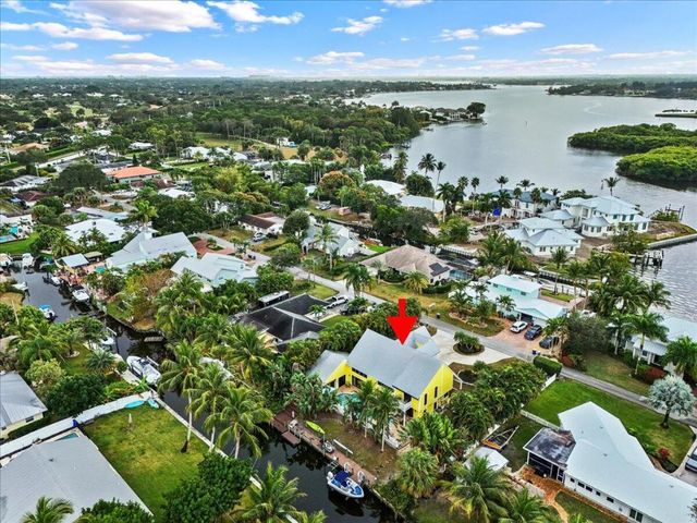 9363 SE Cove Point Street, Tequesta, FL 33469