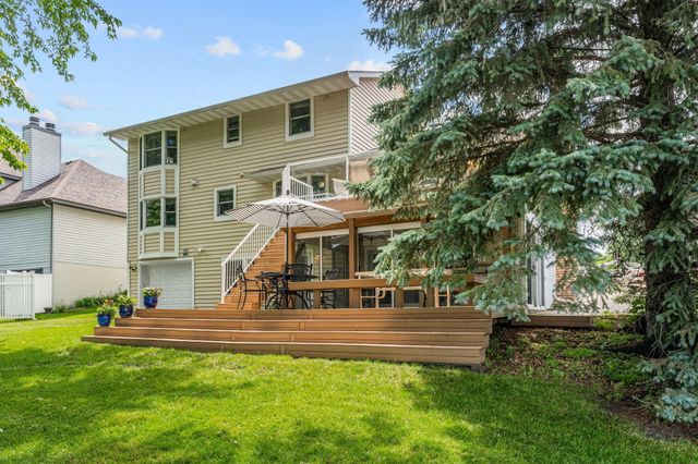 1975 Long Lake Road, New Brighton, MN 55112