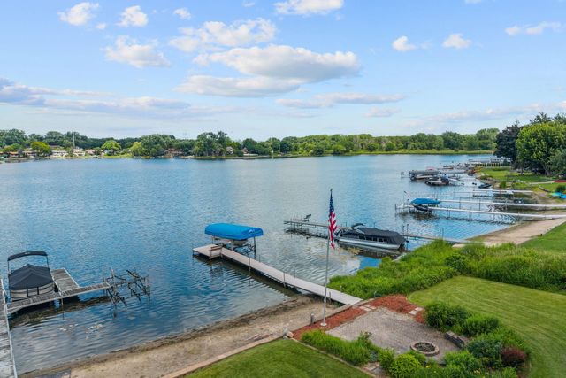 1975 Long Lake Road, New Brighton, MN 55112