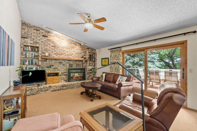 1975 Long Lake Road, New Brighton, MN 55112