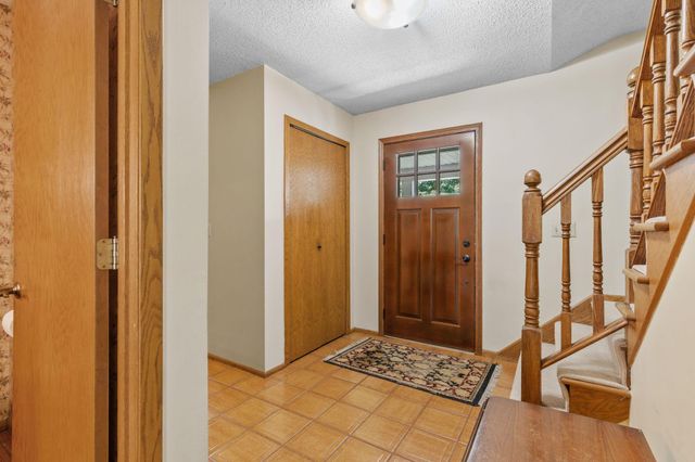 1975 Long Lake Road, New Brighton, MN 55112
