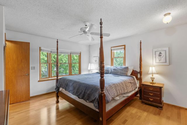1975 Long Lake Road, New Brighton, MN 55112