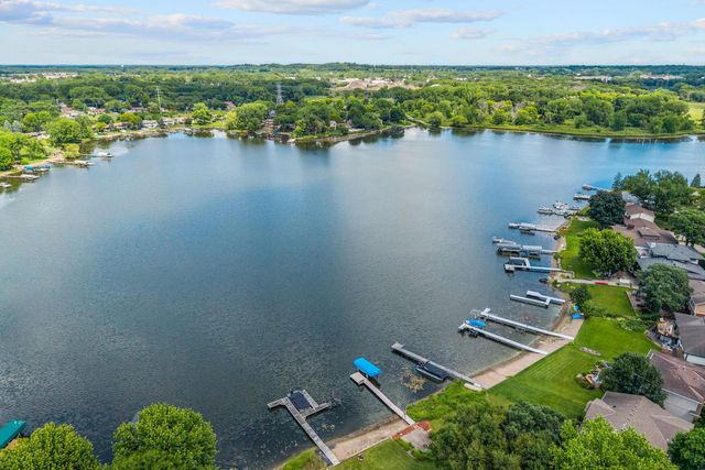 1975 Long Lake Road, New Brighton, MN 55112