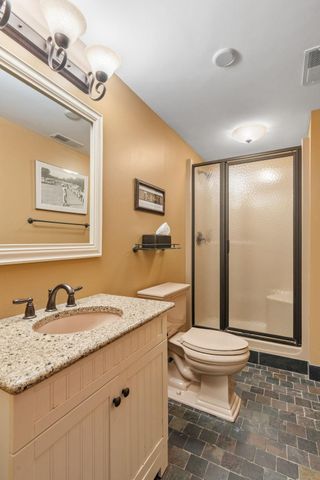 1975 Long Lake Road, New Brighton, MN 55112