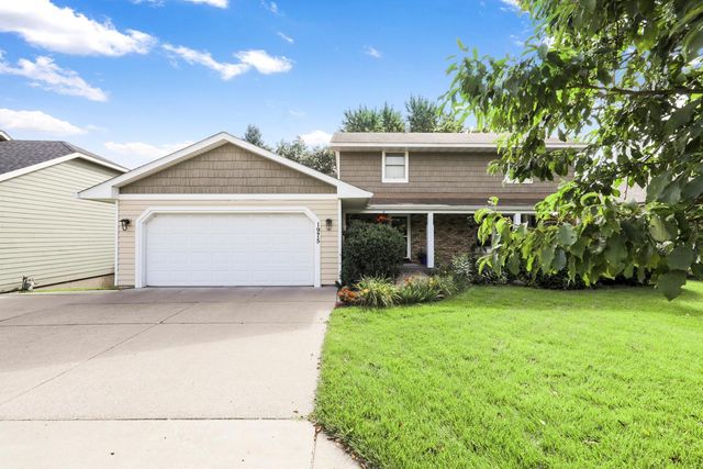 1975 Long Lake Road, New Brighton, MN 55112